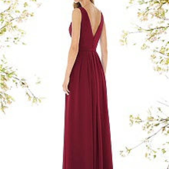 Social Bridesmaid Dress 8157 - Burgundy - Size 8 - Picture 2 of 2
